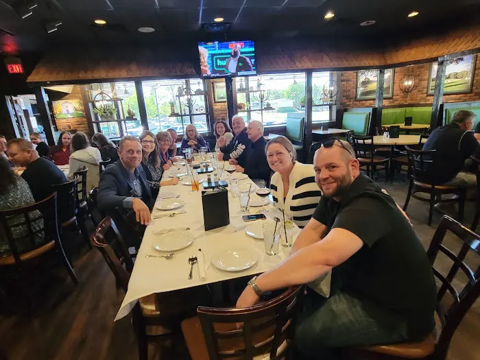 Fox's Pizza & Irish Pub Orland Park 4