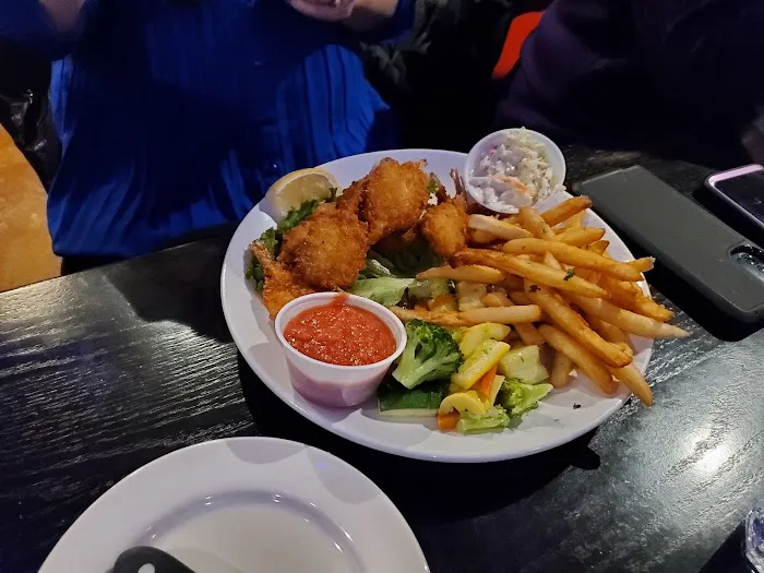 LakeHouse Restaurant 1