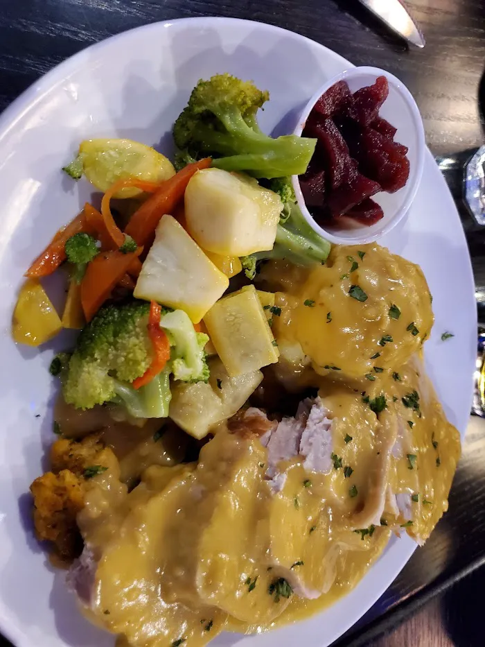LakeHouse Restaurant 4