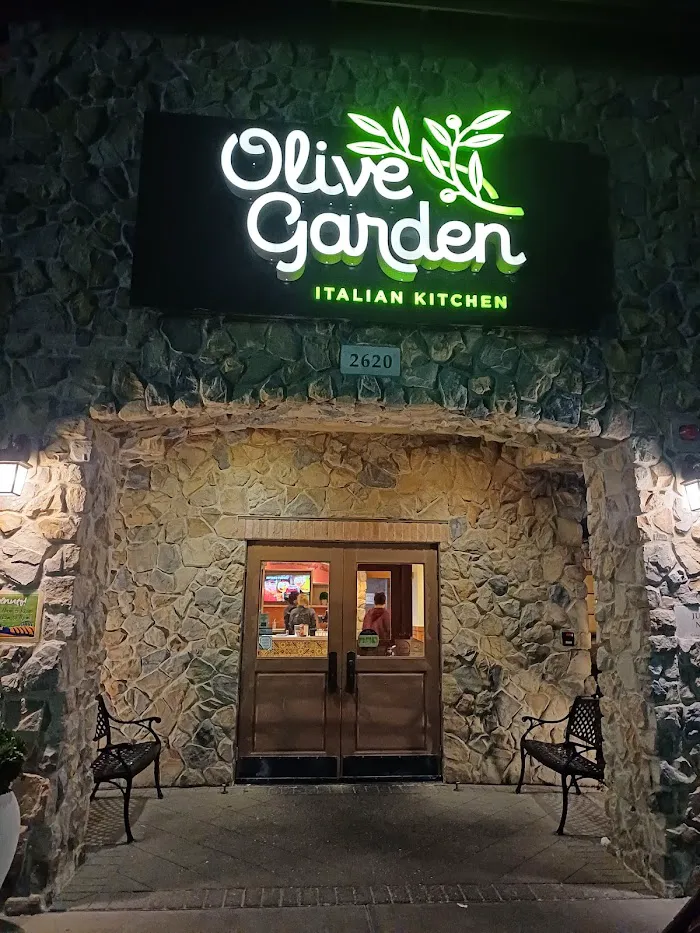 Olive Garden Italian Restaurant 6