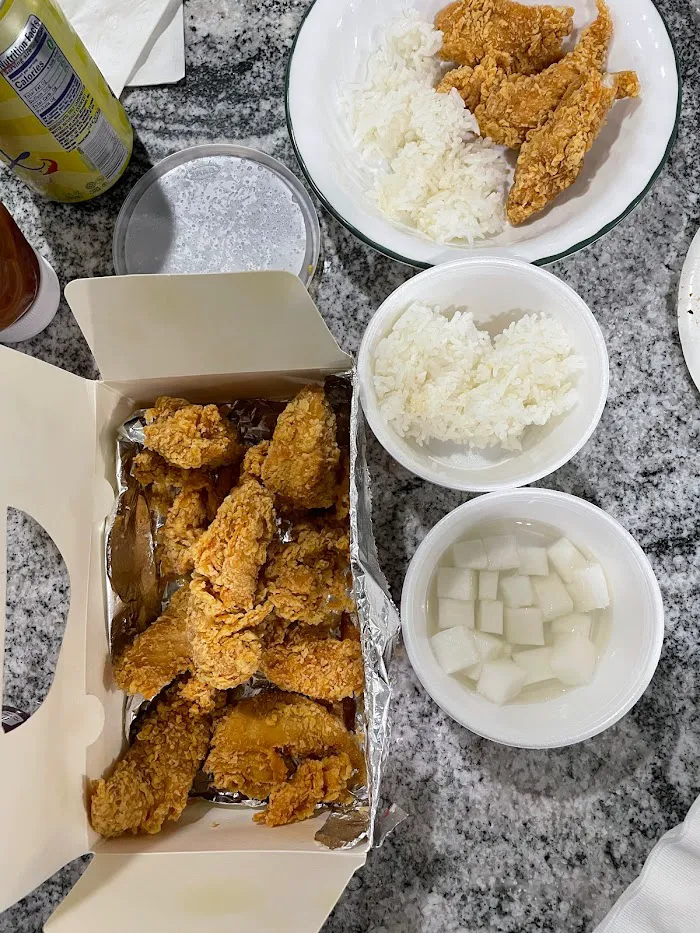CM Korean Fried Chicken of Aurora - Park To Shop Supermarket (충만 치킨) 7