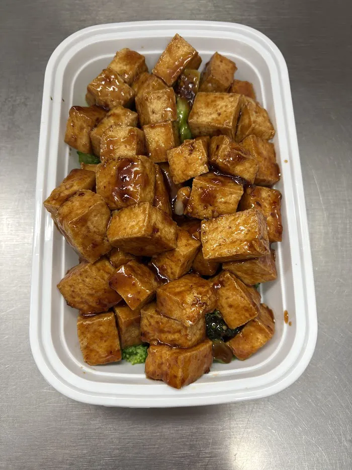 New China hut # 3 (downtown Aurora) 3