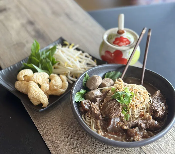 Chopsticks Noodle Thai Cafe 5
