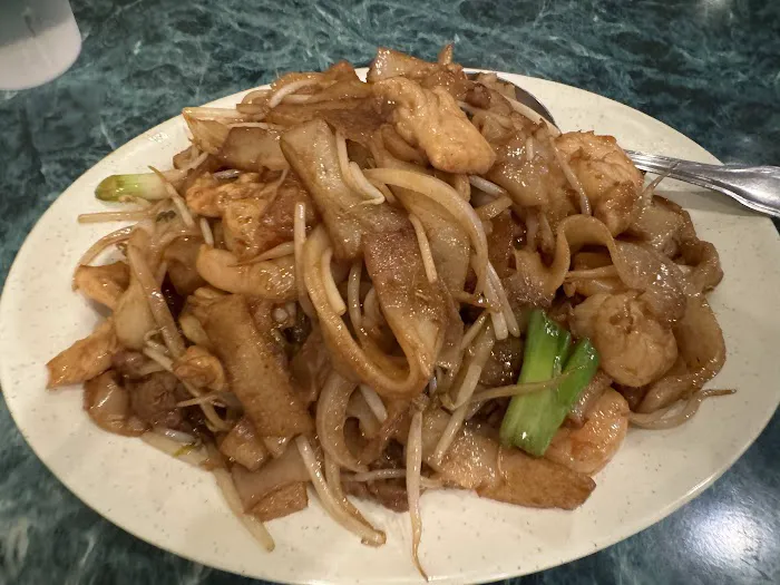 Lucky Bamboo Asian Cuisine 8