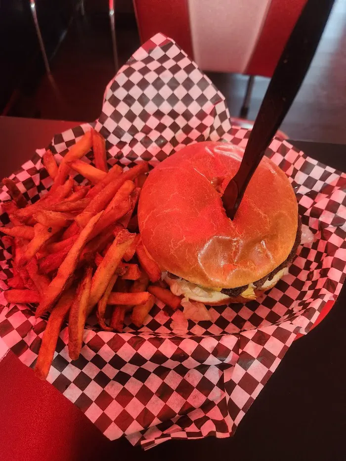 Twisted Burger Grayslake 8
