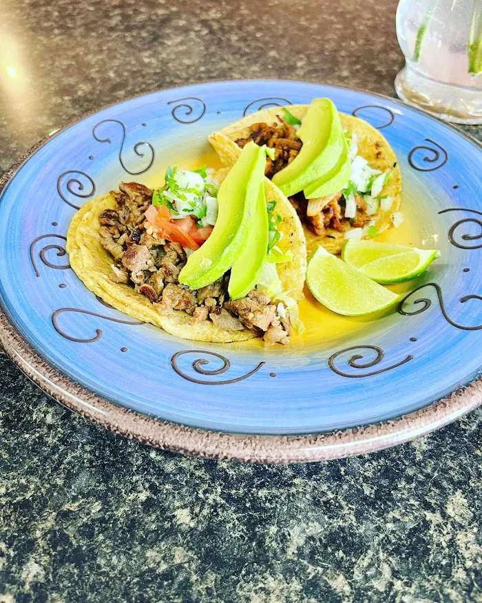 Taqueria Cinco Hermanos 7