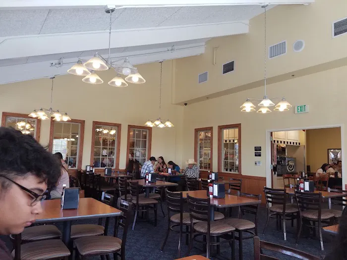 Golden Corral Buffet & Grill 6