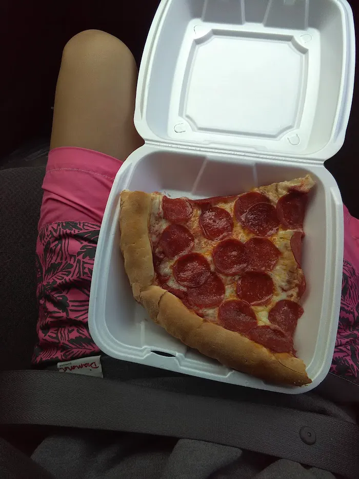 Geno Nottolini's Pizza 10