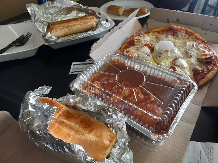 Geno Nottolini's Pizza 6
