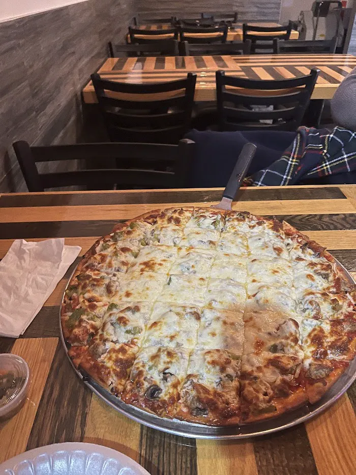 White Cottage Pizzeria 6