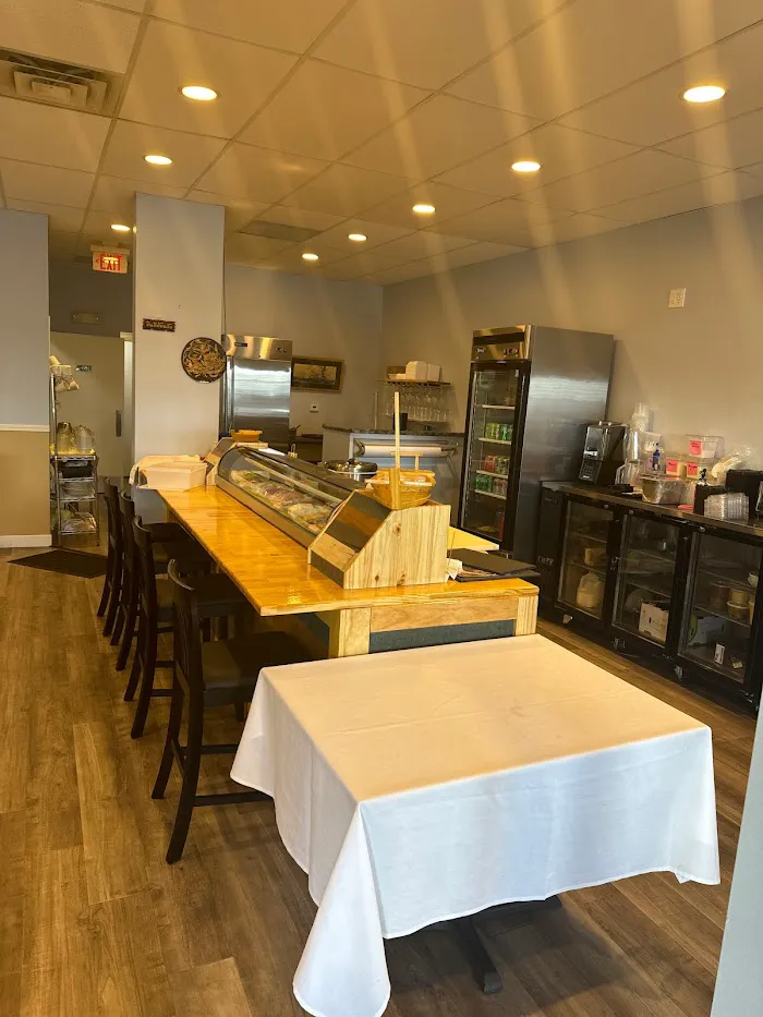 Xang Thai & Sushi (Old Lovely Thai) 1