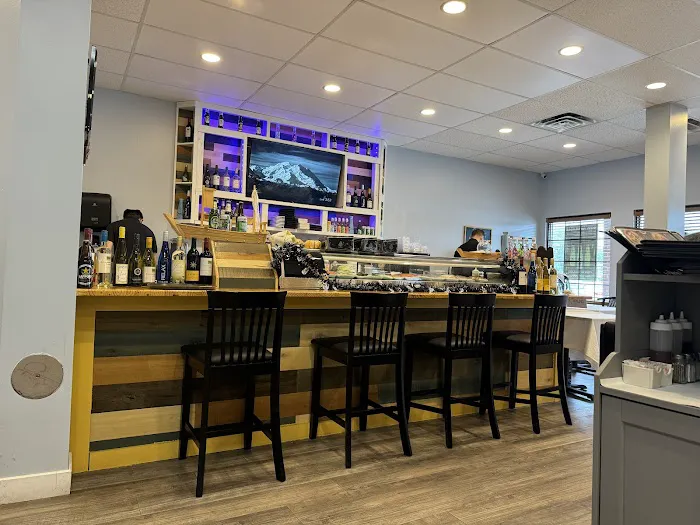 Xang Thai & Sushi (Old Lovely Thai) 3