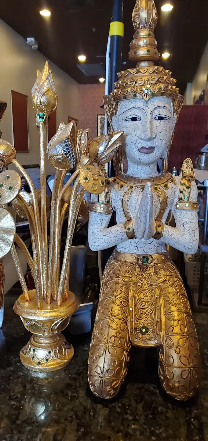 Royal Thai 7