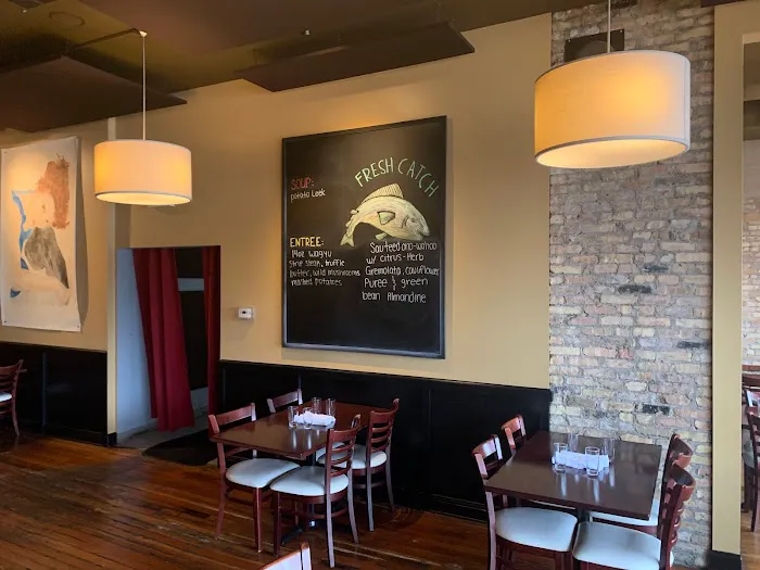 1913 Restaurant + Bar 1