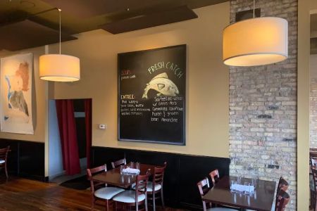 1913 Restaurant + Bar