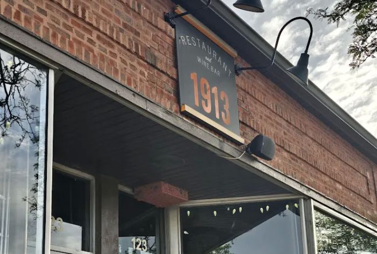 1913 Restaurant + Bar 1