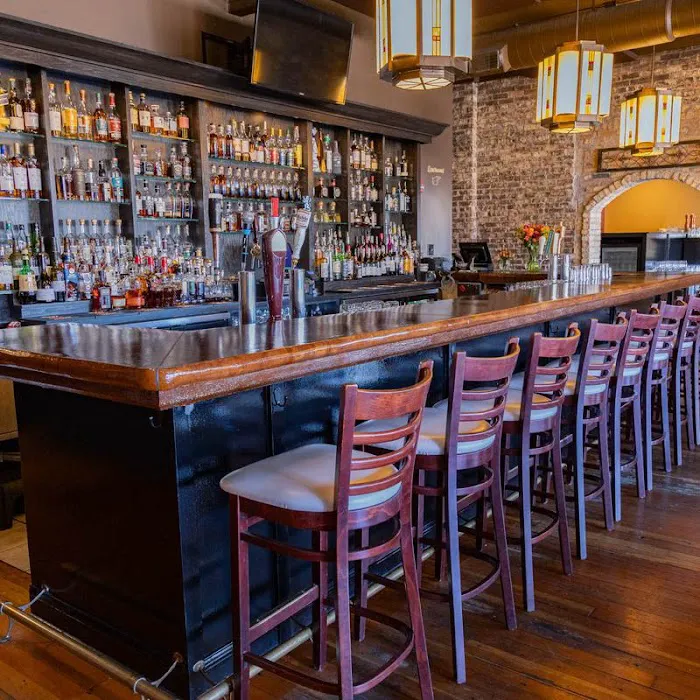 1913 Restaurant + Bar 9