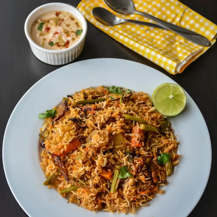 Eggholic - Indian Veg & Egg Street Food 5