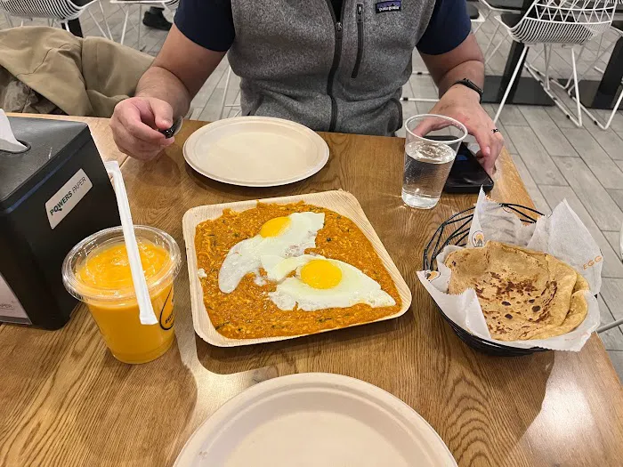 Eggholic - Indian Veg & Egg Street Food 3