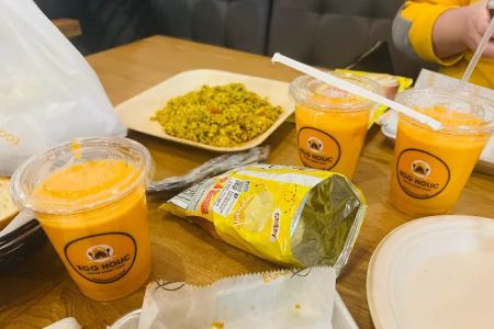Eggholic - Indian Veg & Egg Street Food