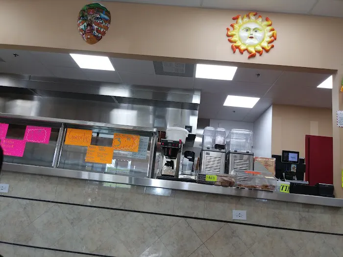 Food Market La Chiquita 3