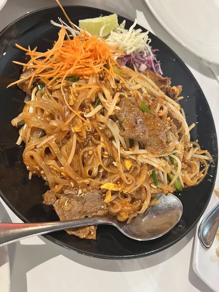 Thai Siri Restaurant 7