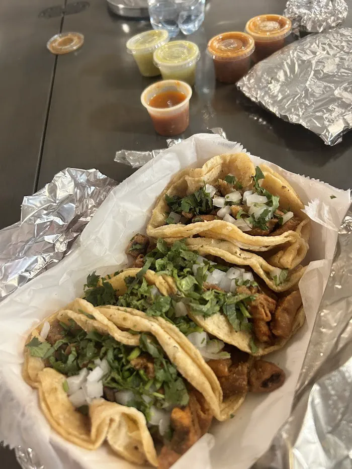 Los Arcos Restaurant 7