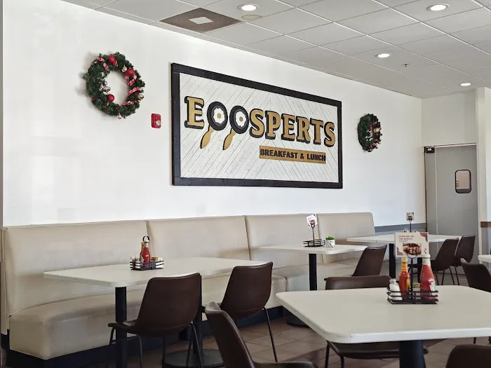 Eggsperts Breakfast Cafe 5