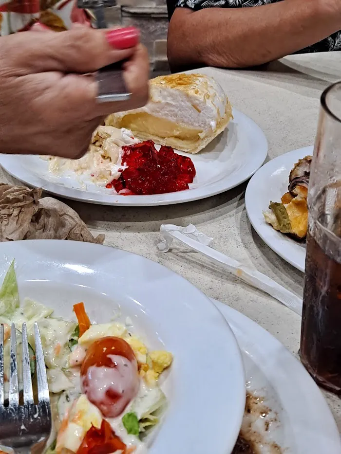 Golden Corral Buffet & Grill 5