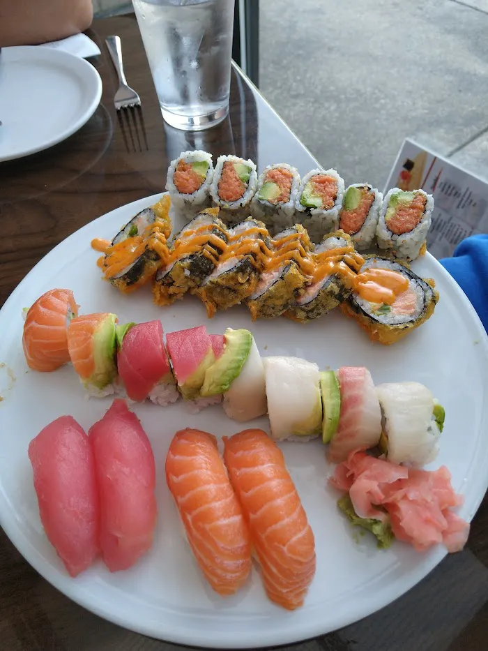 Den Asian Bistro 4