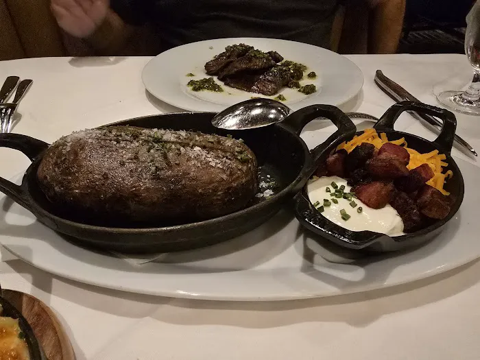 Council Oak Steaks and Seafood 5