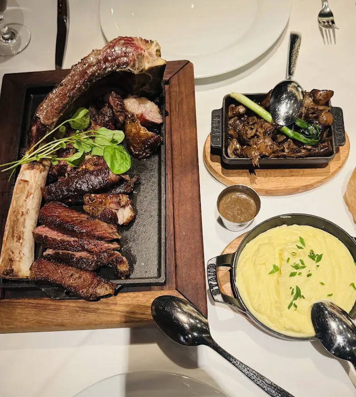 Council Oak Steaks and Seafood 1