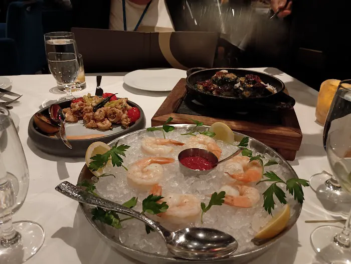 Council Oak Steaks and Seafood 8