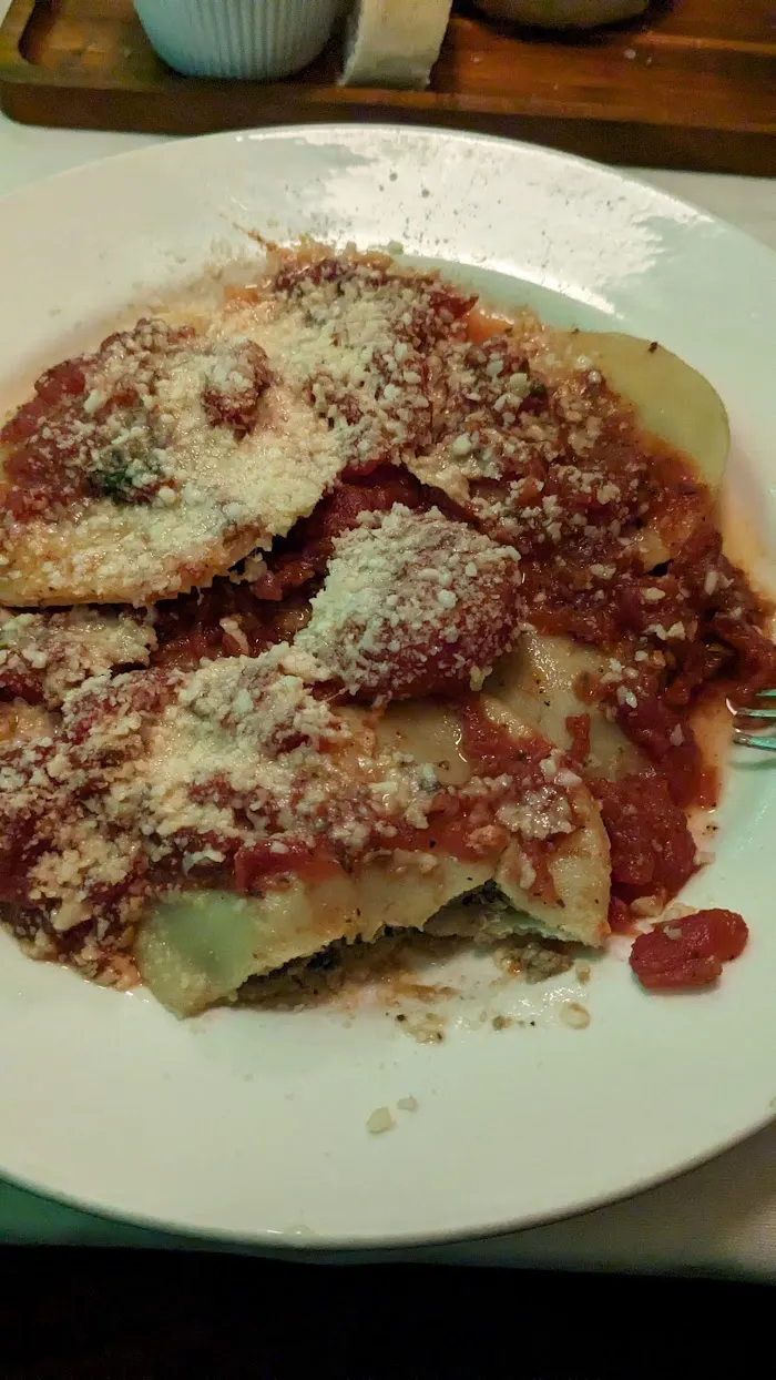 Giovanni's Restaurant 6