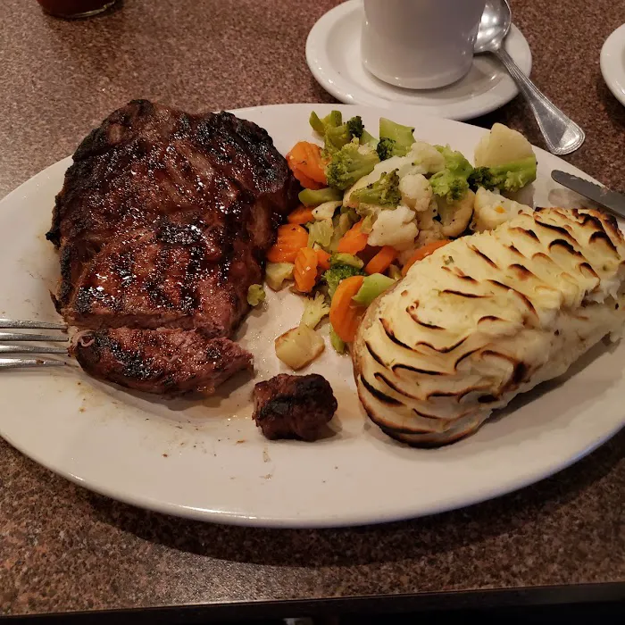 The Station Pub & Eatery 7