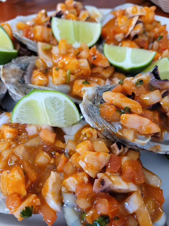 Mariscos Los Sauces 7