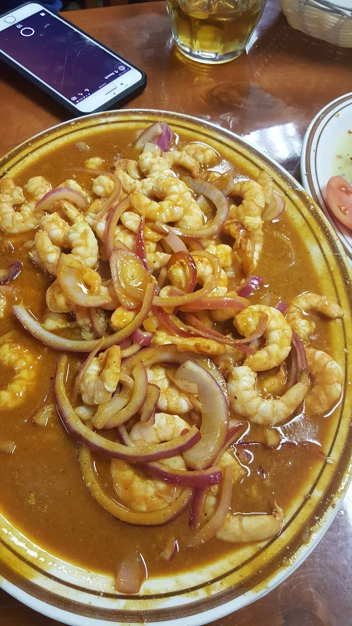 Mariscos Los Sauces 8