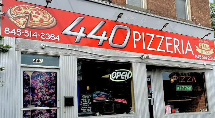 440 Pizzeria 1