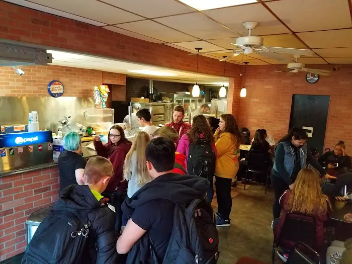 440 Pizzeria 6