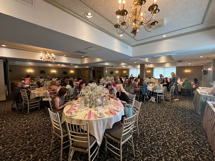 Manor Inn Restaurant 3