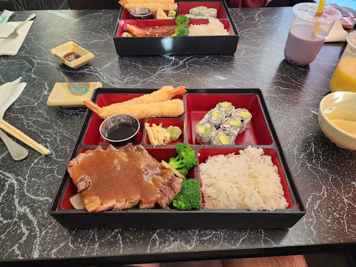 Fuji Japanese & Hibachi Steak Restaurant 5