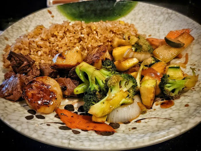 Fuji Japanese & Hibachi Steak Restaurant 3