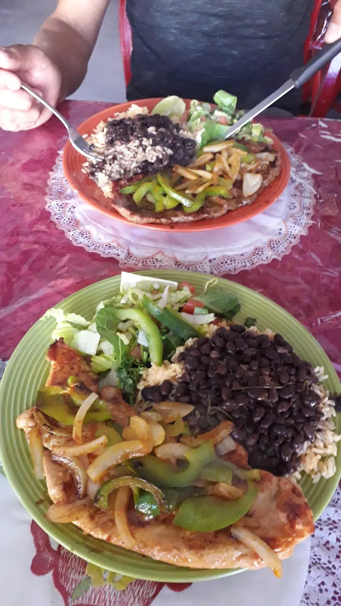 Las Delicias Latina 10