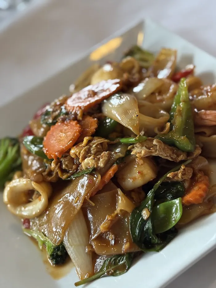 Vientiane Thai Cuisine 5