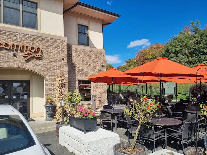 Uncommon Grill 3