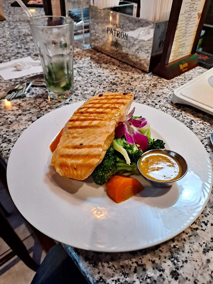 Mojo Restaurant 10