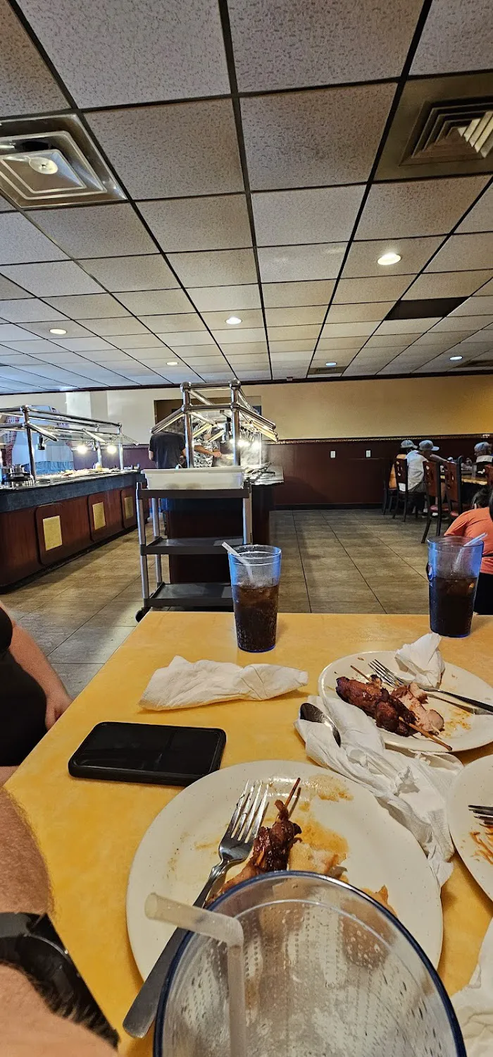 Young Young Chinese Buffet 9