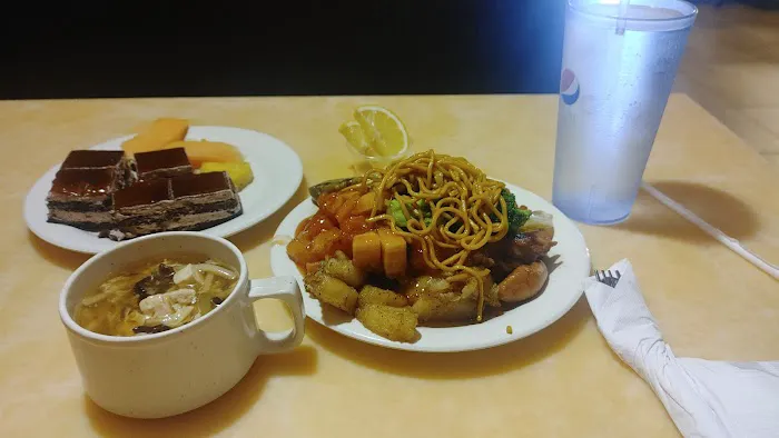 Young Young Chinese Buffet 1