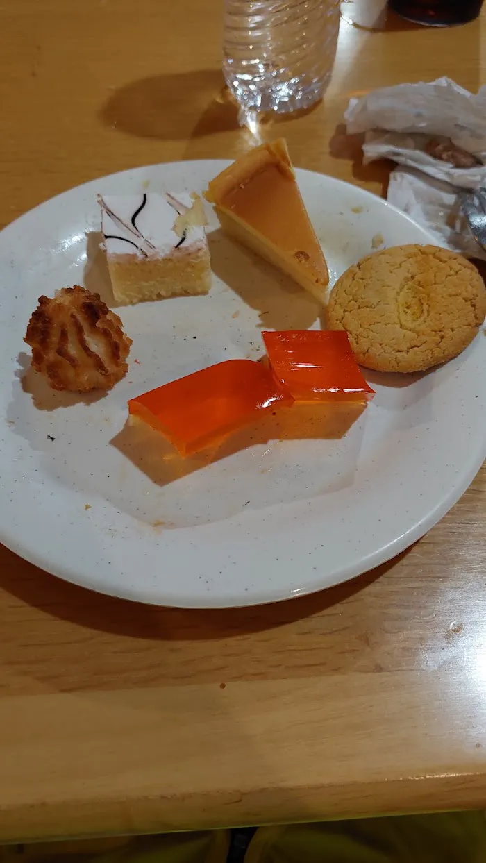 Young Young Chinese Buffet 4