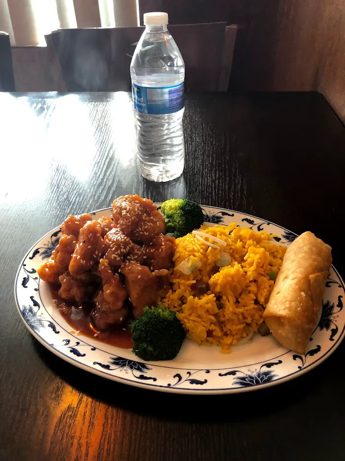 Yi Kitchen 7